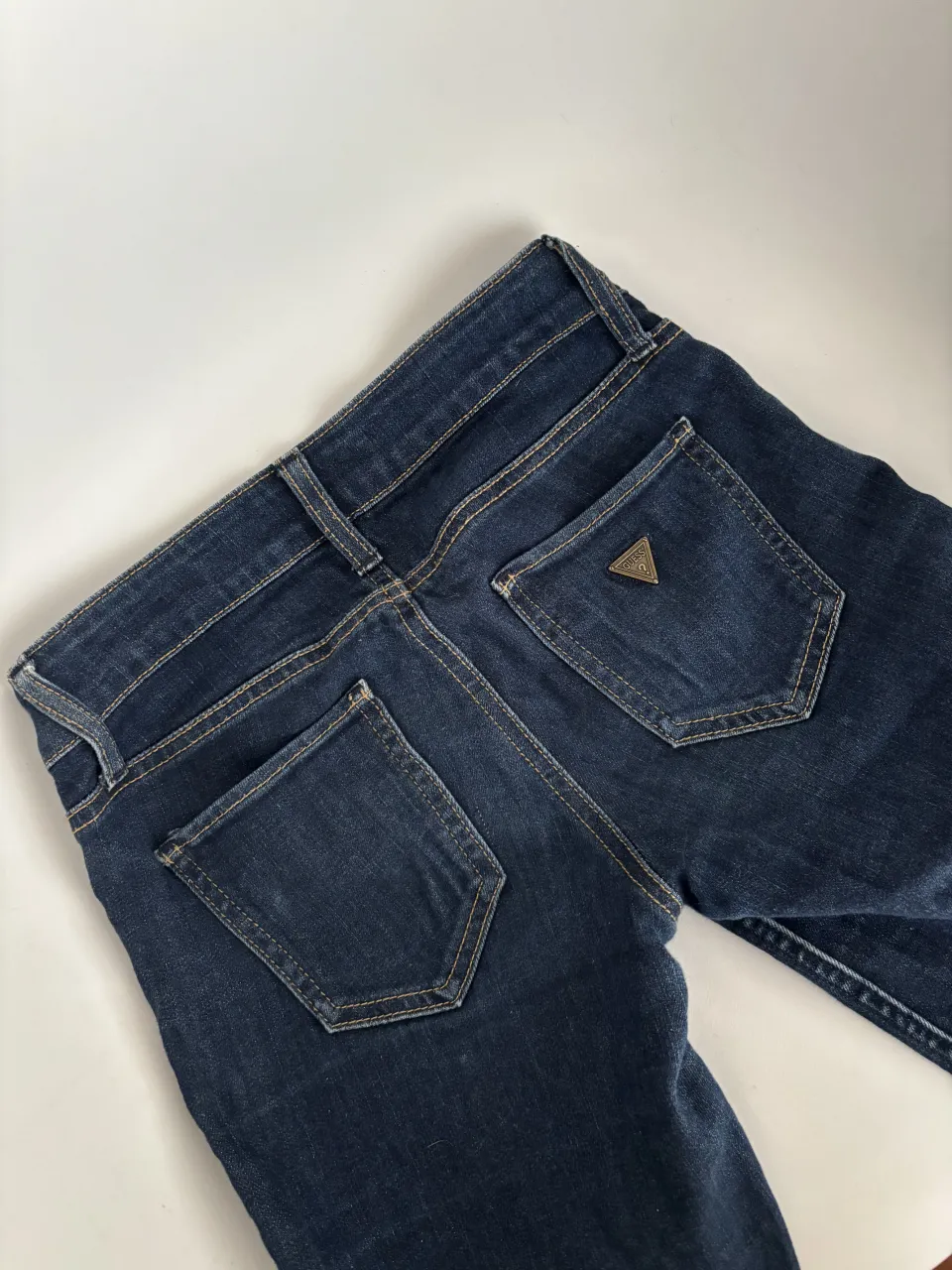 Jean GUESS - imagen 2