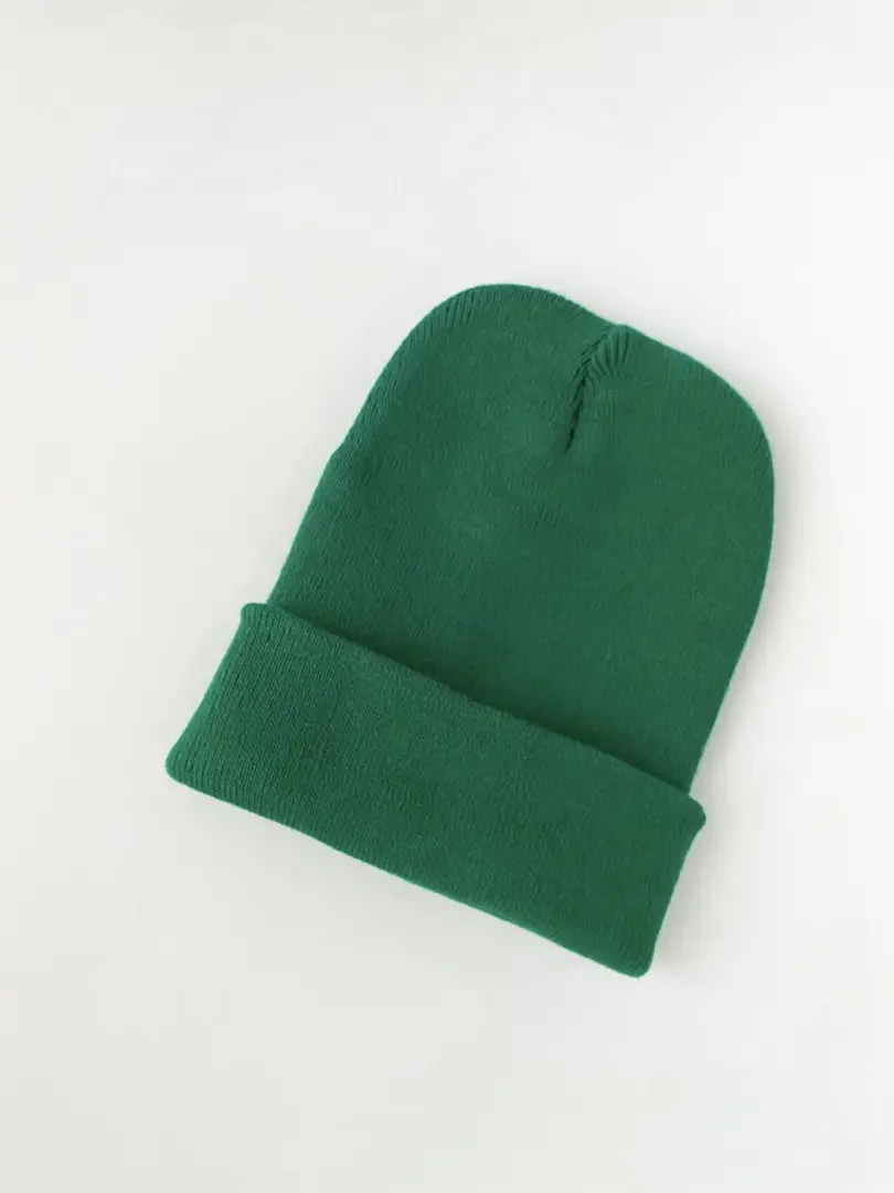 Gorro color verde, ideal para el invierno. Es elastizado, podes acomodarlo o doblar a gusto. Unisex. Hay mas colores en mi perfil!