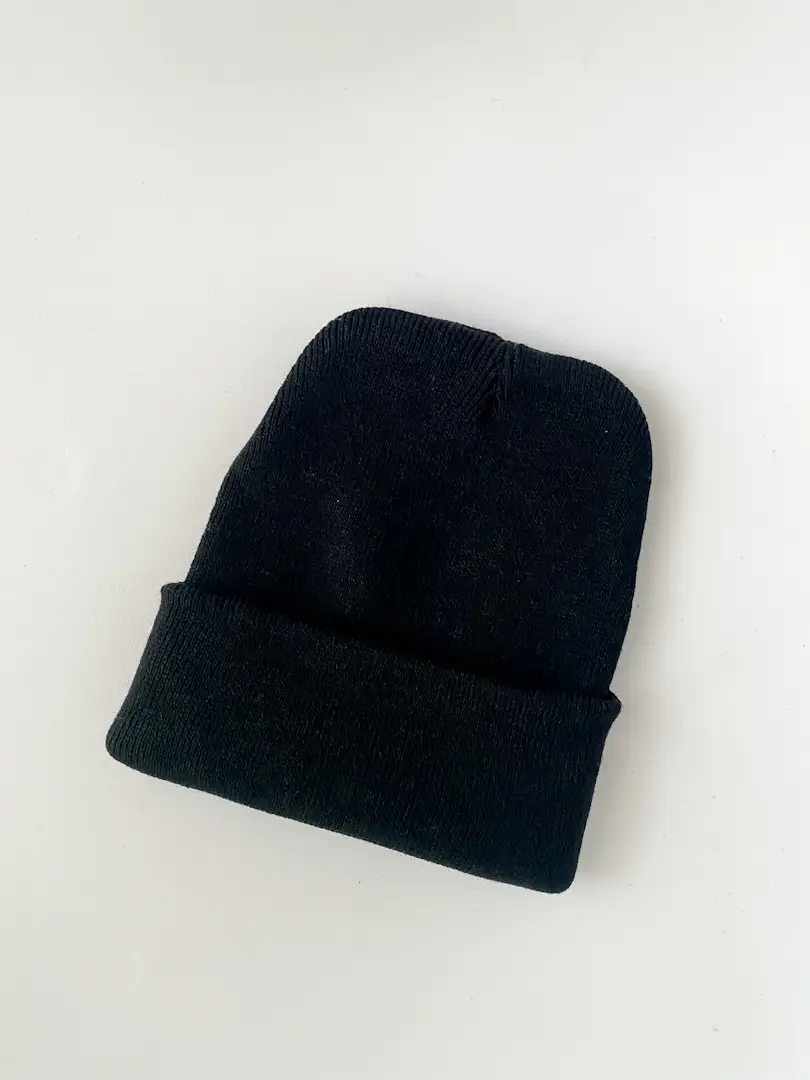 Gorro nuevo, ideal para el invierno. Es elastizado y podes acomodarlo o doblar a gusto. Unisex. + colores disponibles 