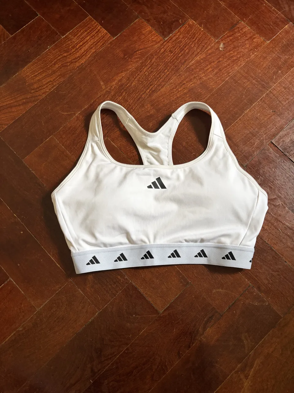 Top adidas - imagen 1