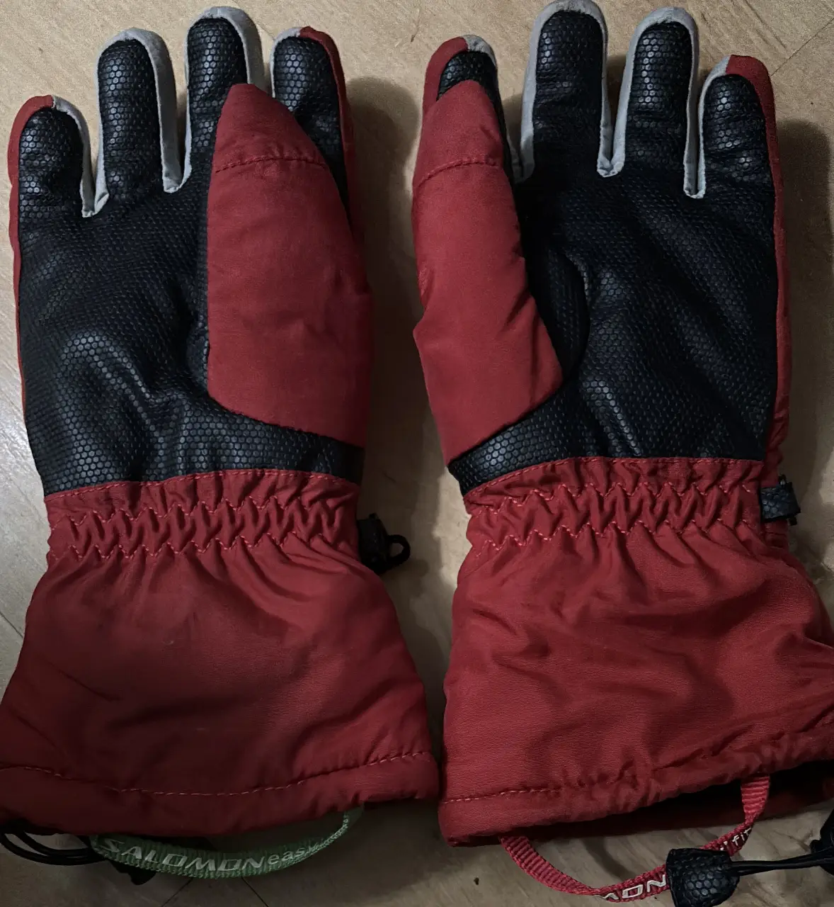 Guantes Salomon miniatura 2