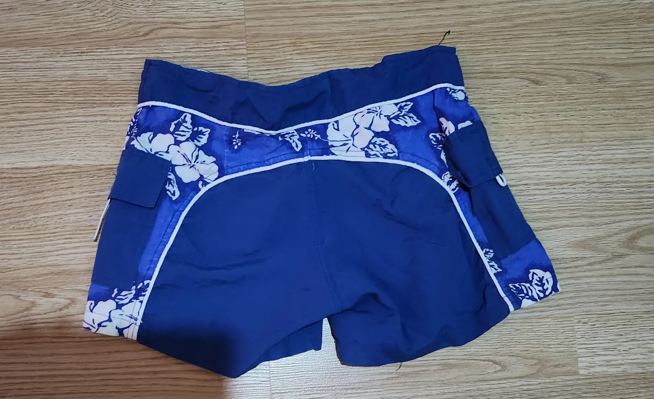 Short Sin marca miniatura 2