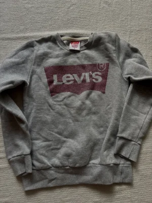 Levi's