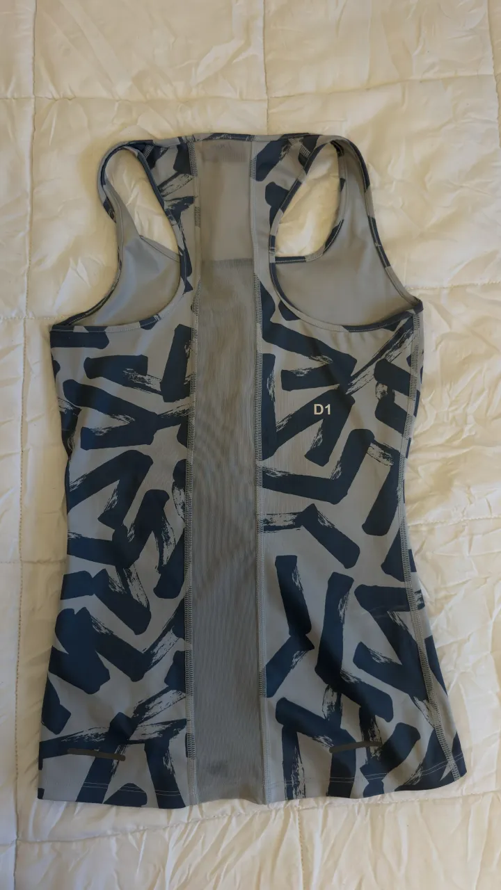 Musculosa A ≠ - imagen 2