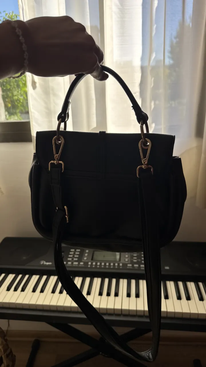 Cartera A ≠ - imagen 3