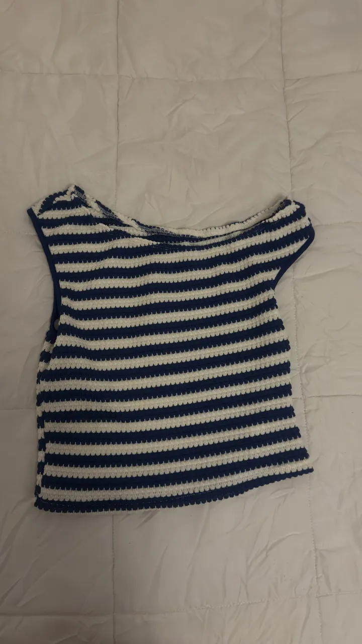 Musculosa A ≠ - imagen 1