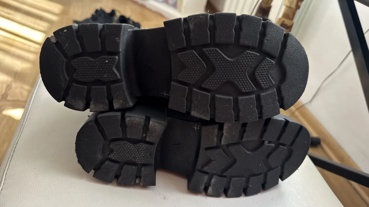 Borcegos A ≠ - imagen 4