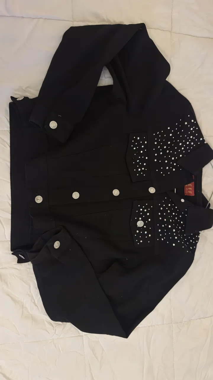 Campera A ≠ - imagen 1