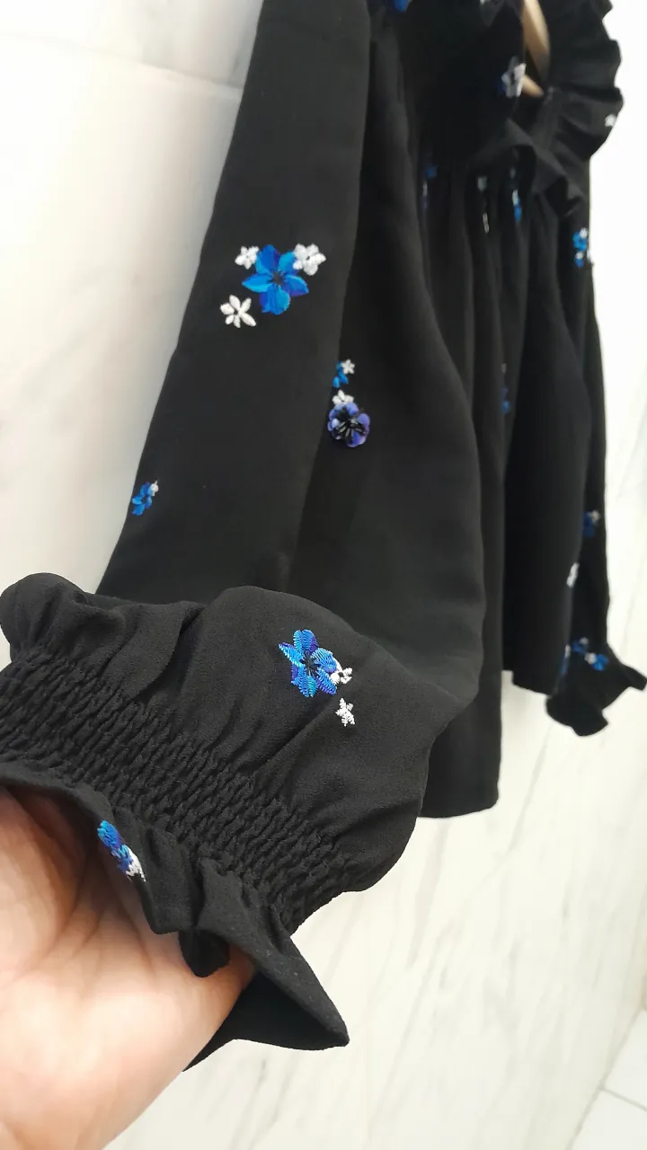 Blusa Otra - Vista 2