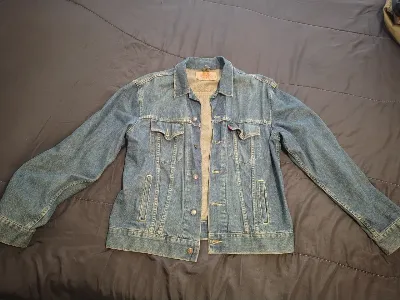 Levi's