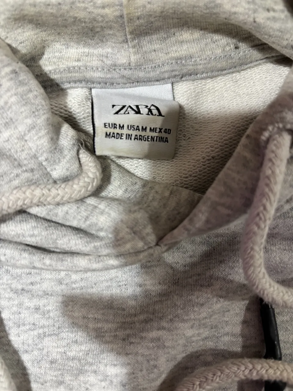 Buzo Zara - Vista 2