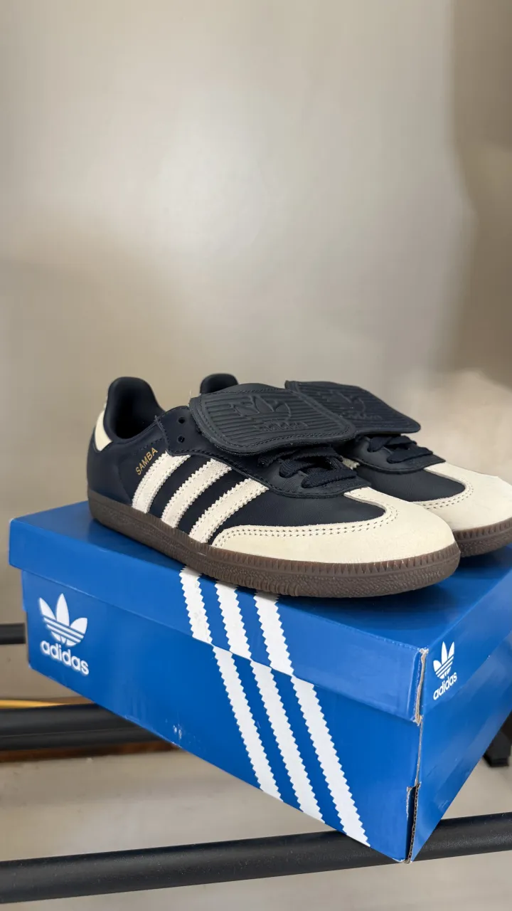 Zapatillas adidas - imagen 1