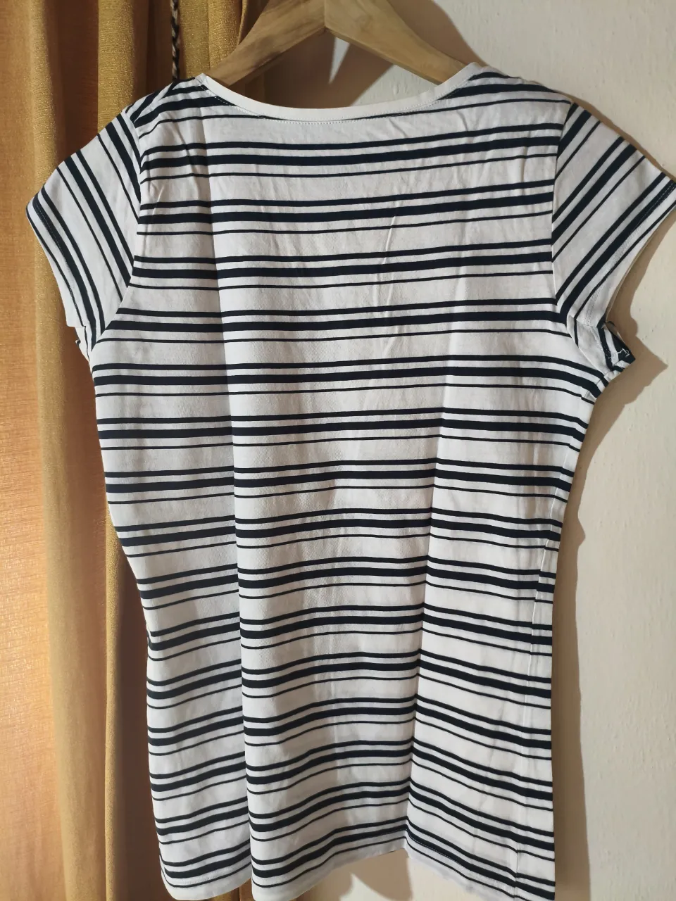 Remera H&M - imagen 2