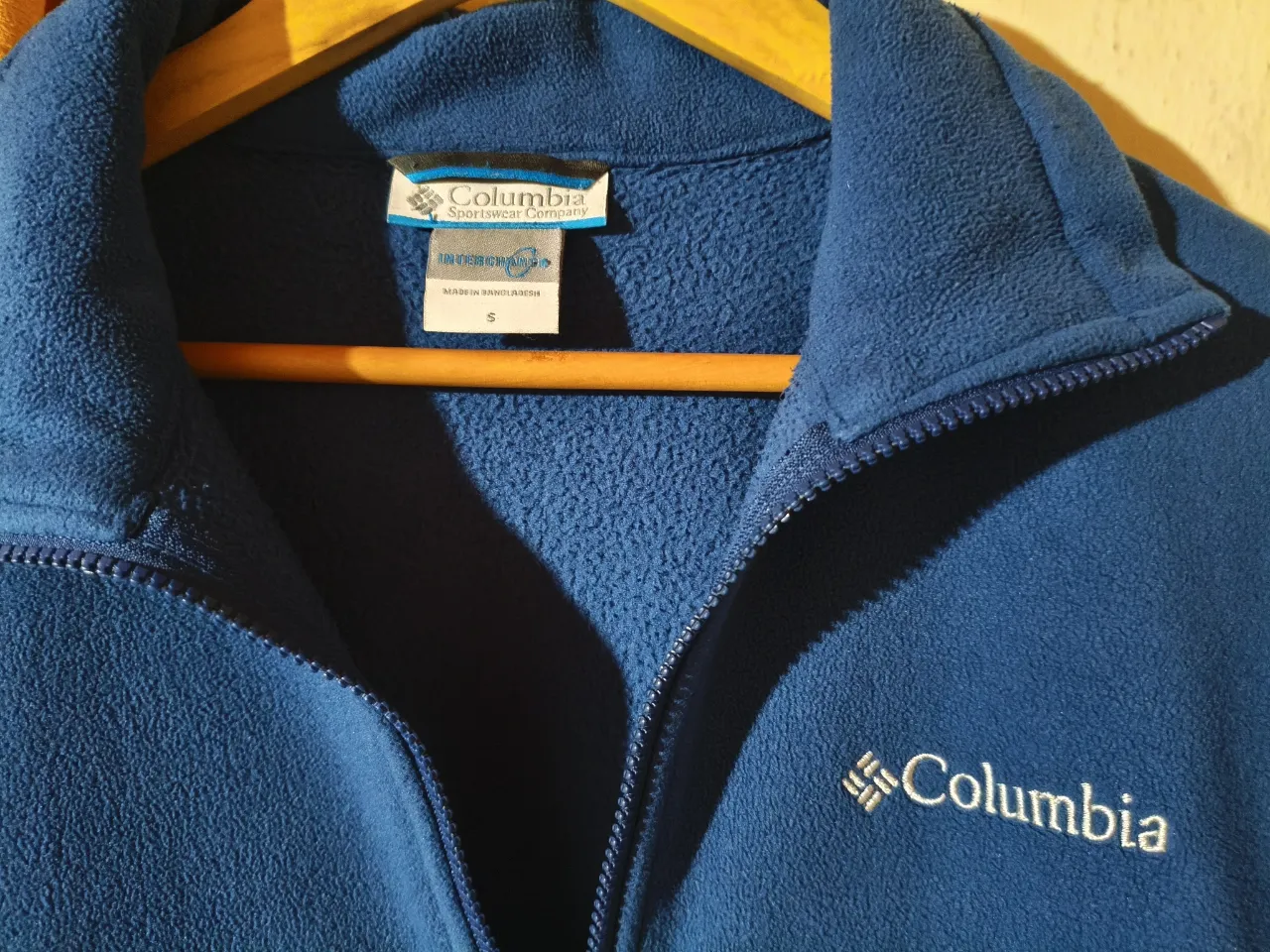 Campera Columbia - Vista 2