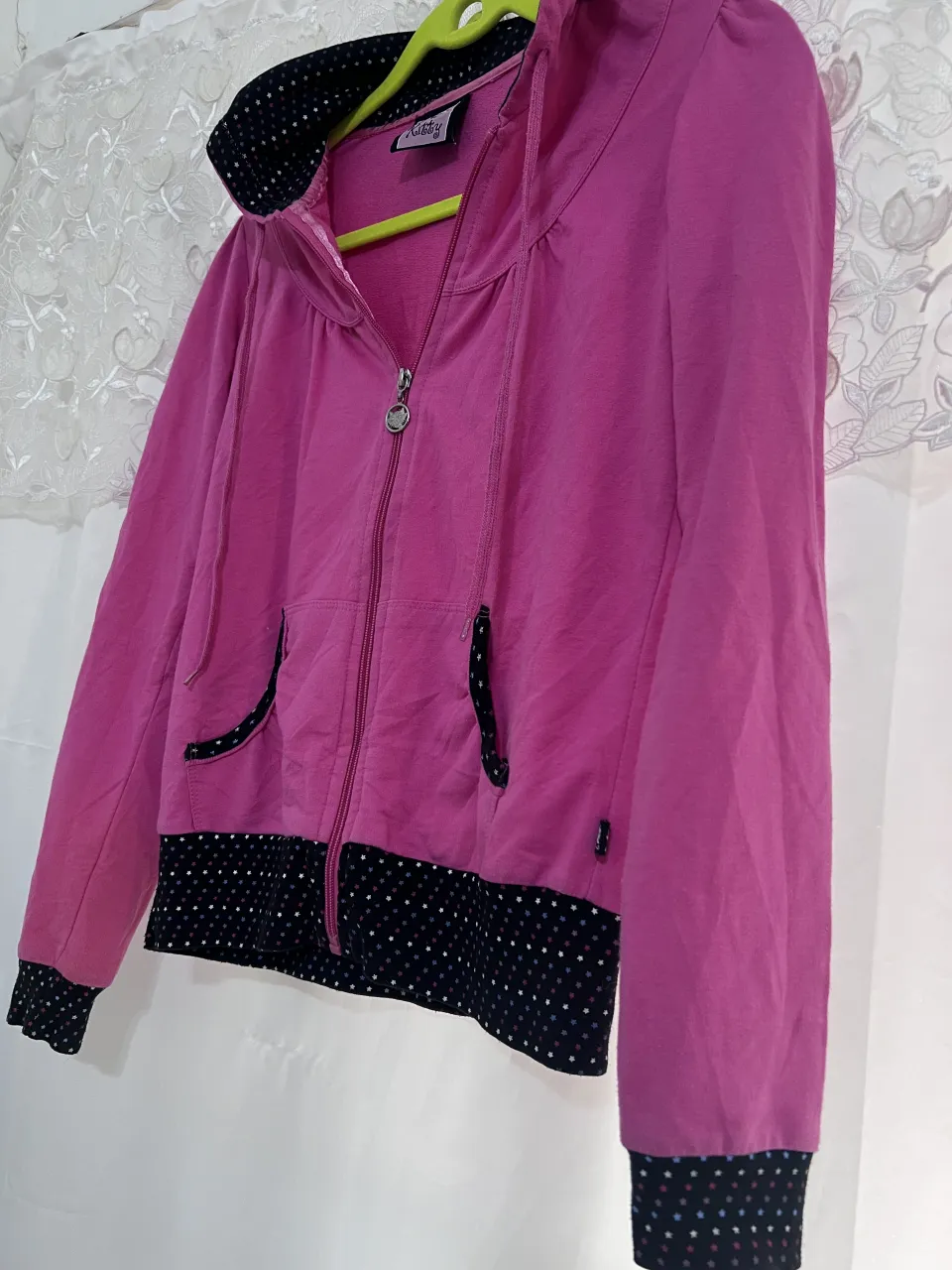 Campera bomber La kitty - Vista 3