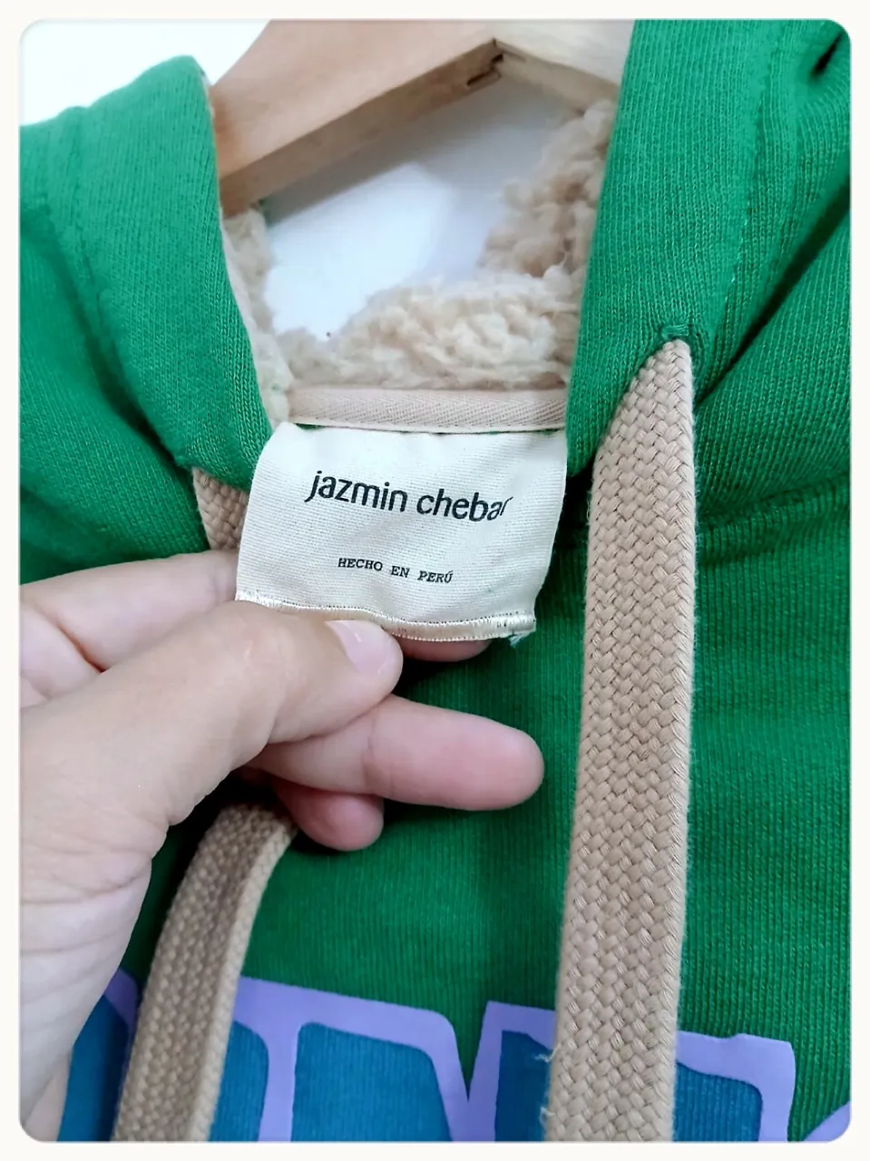 Buzo Jazmín Chebar miniatura 5