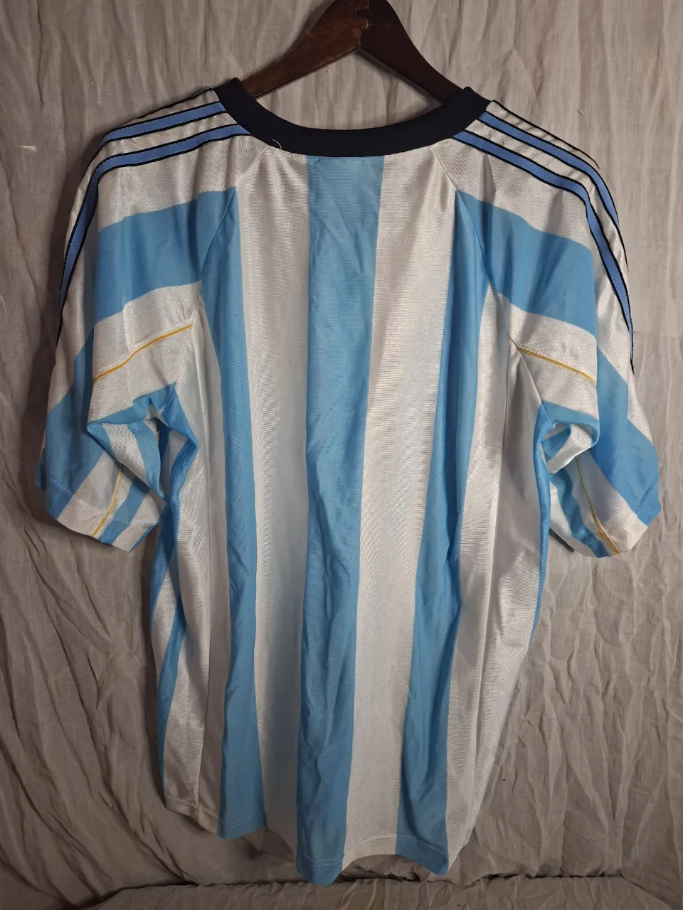 Camiseta adidas - imagen 3