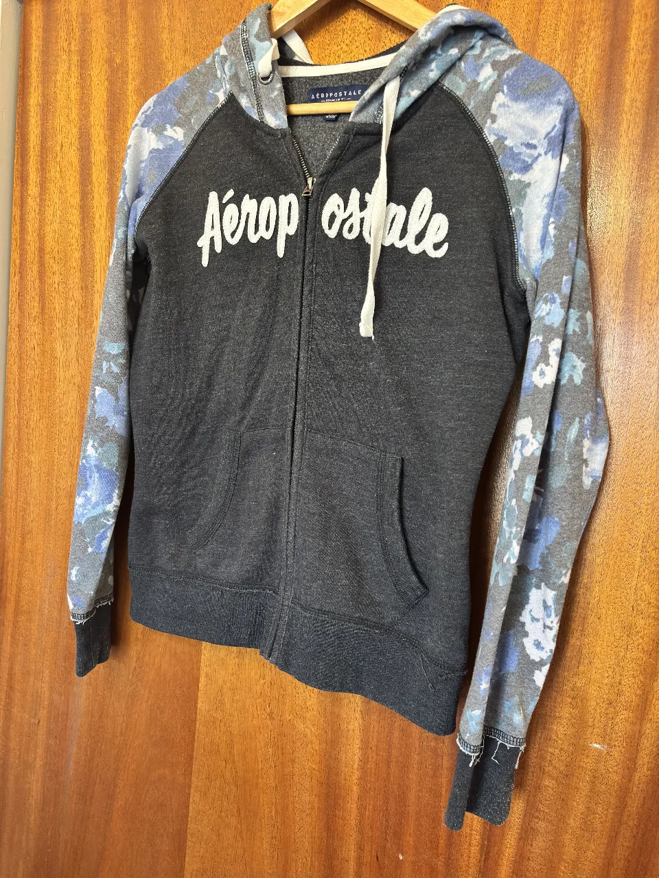 Buzo Aéropostale - imagen 1