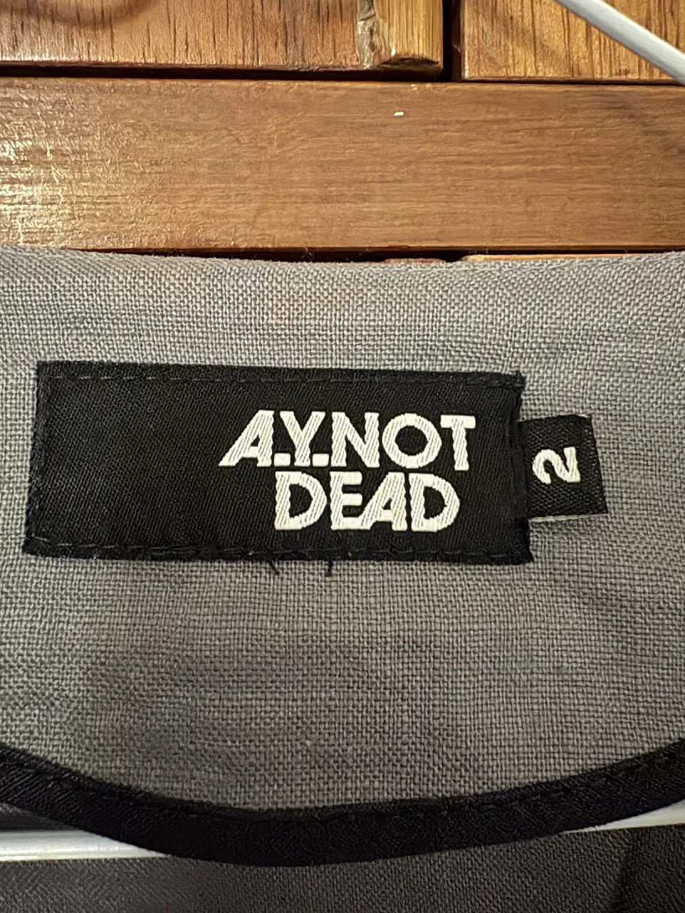 Campera Ay Not Dead - imagen 4