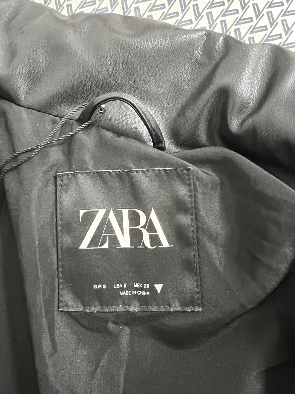 Campera Zara - Vista 3
