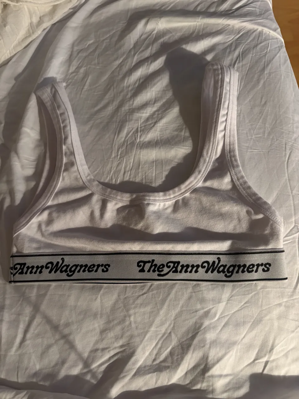 Top The Ann Wagners - imagen 1