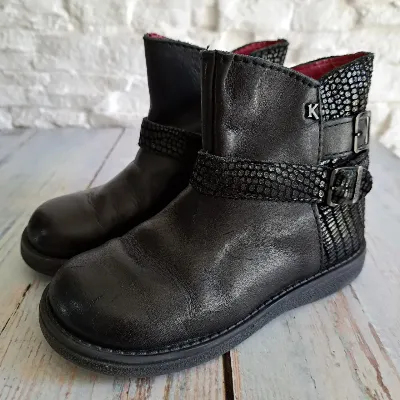 Kickers
