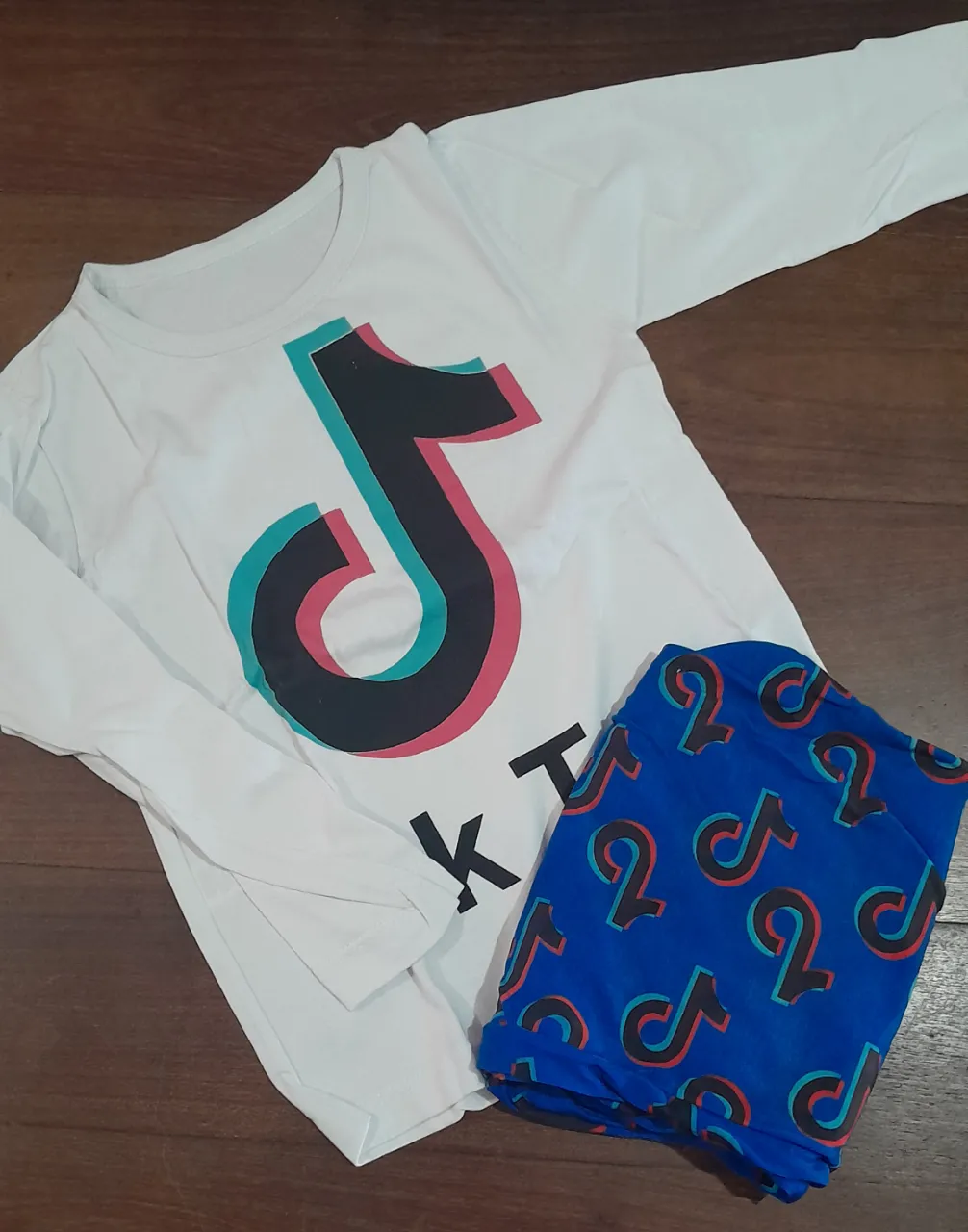 Pijama de dos piezas Otro - imagen 1