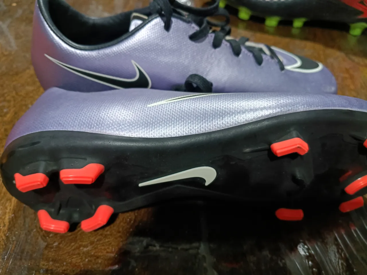 Botín de fútbol Nike - imagen 3