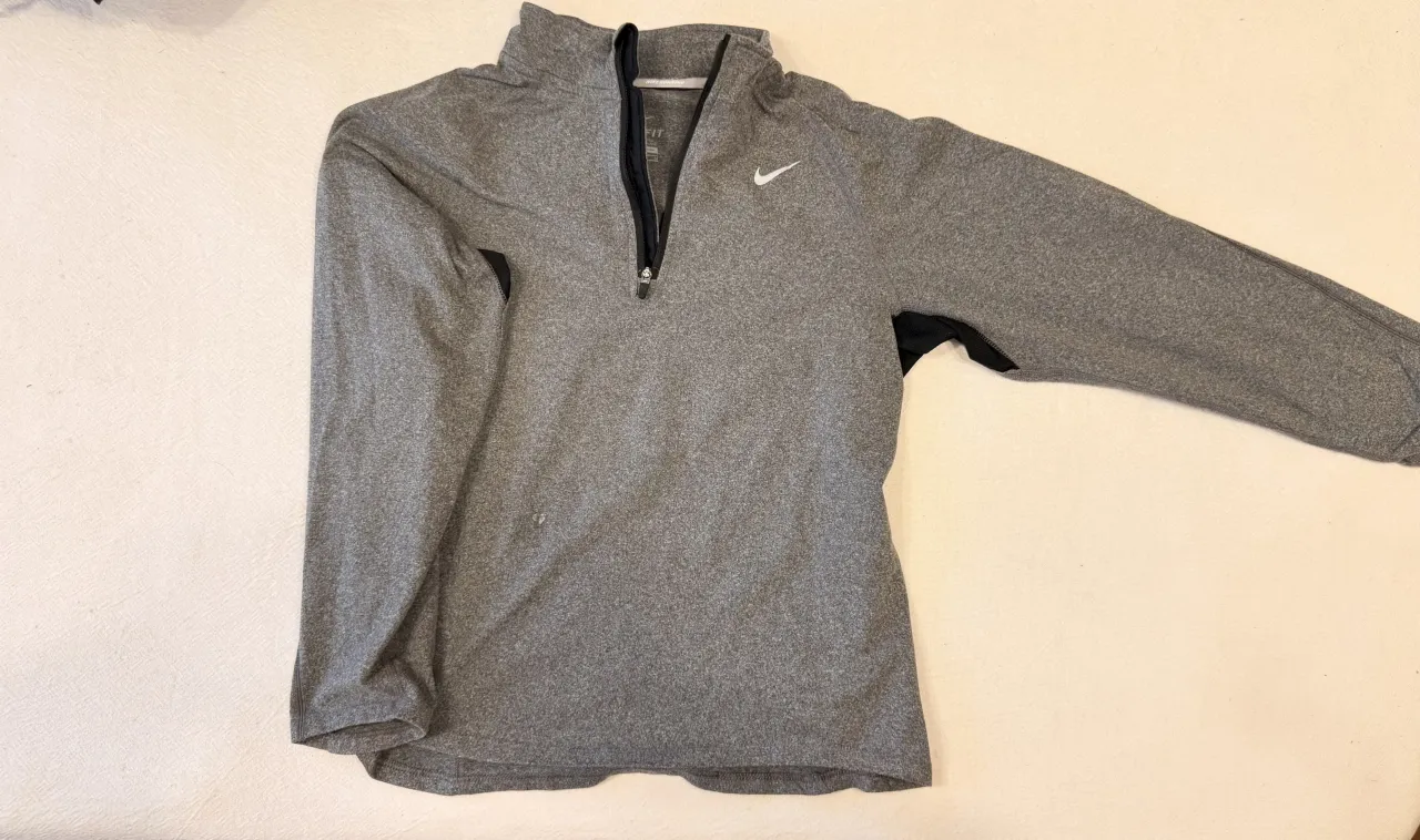 Buzo Nike - imagen 1