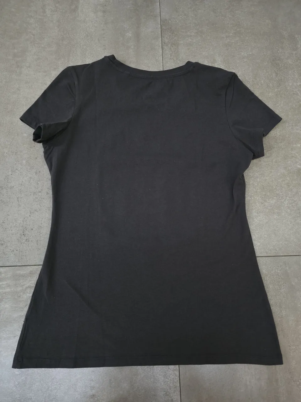 Remera GUESS - imagen 3