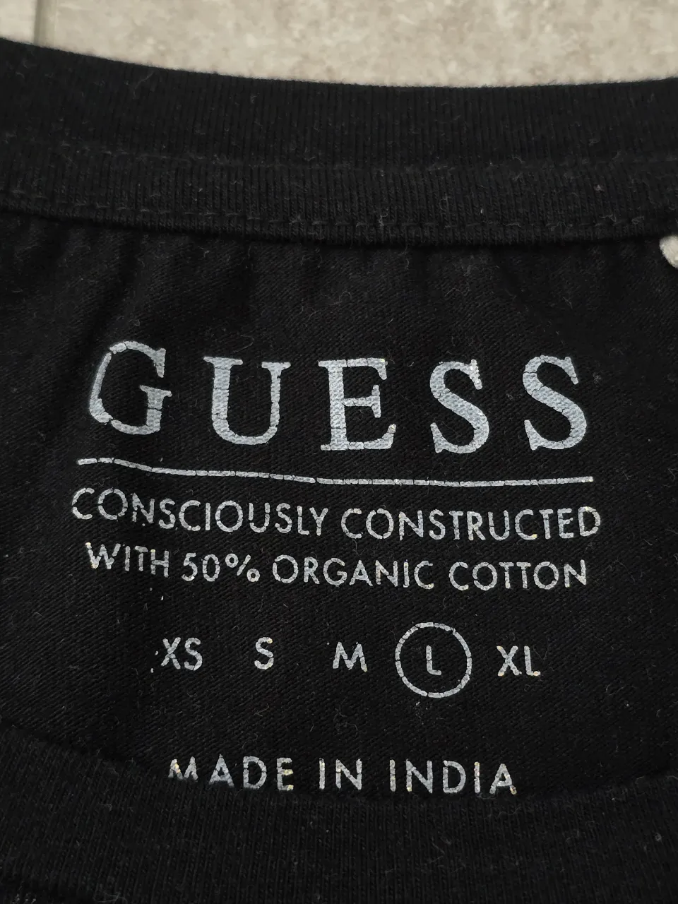 Remera GUESS - imagen 3