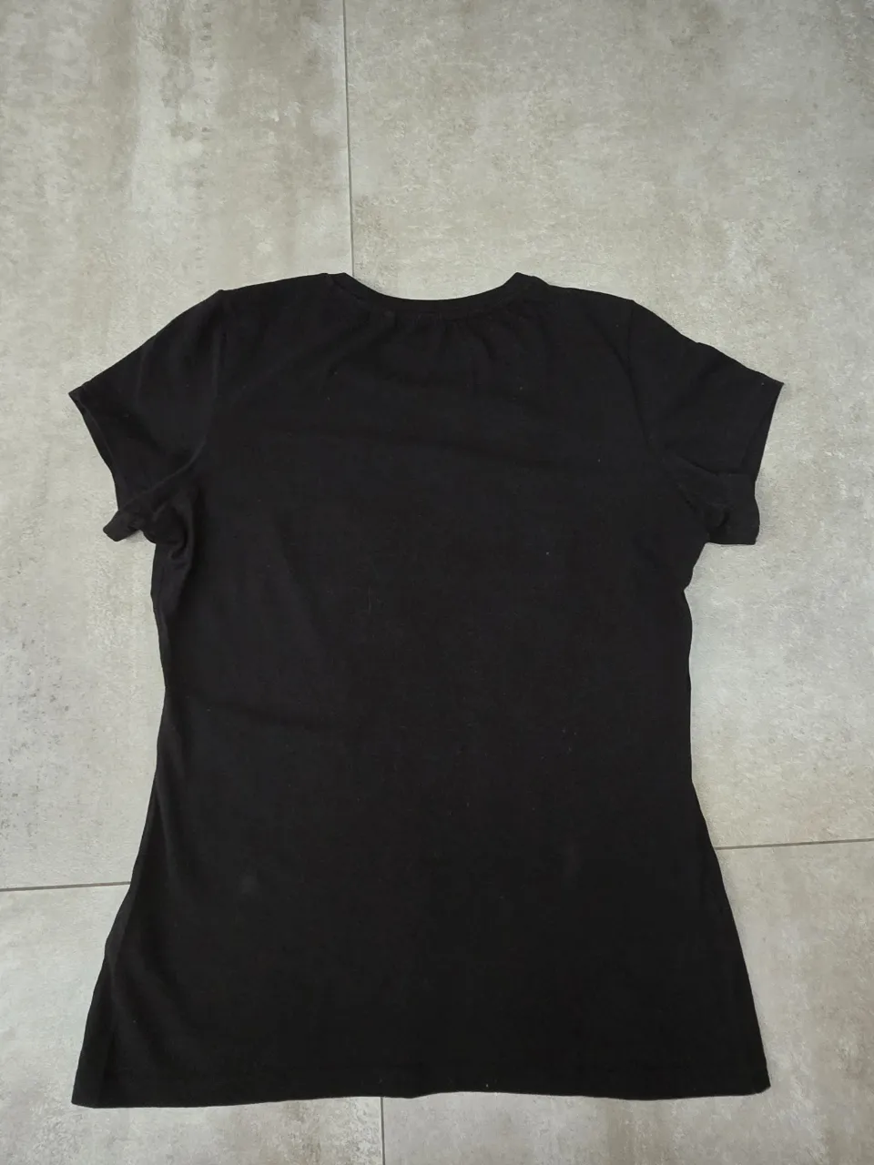Remera GUESS - imagen 4