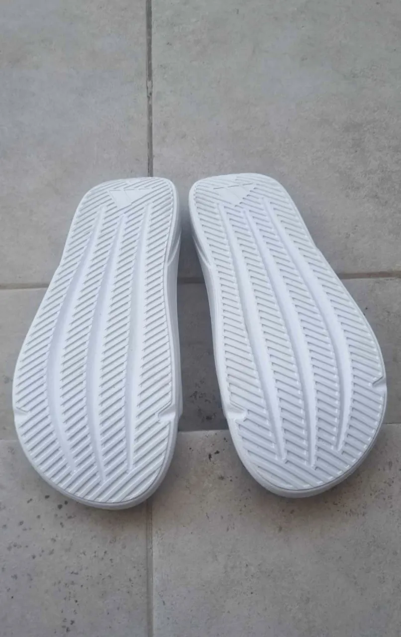 Ojotas adidas - imagen 5