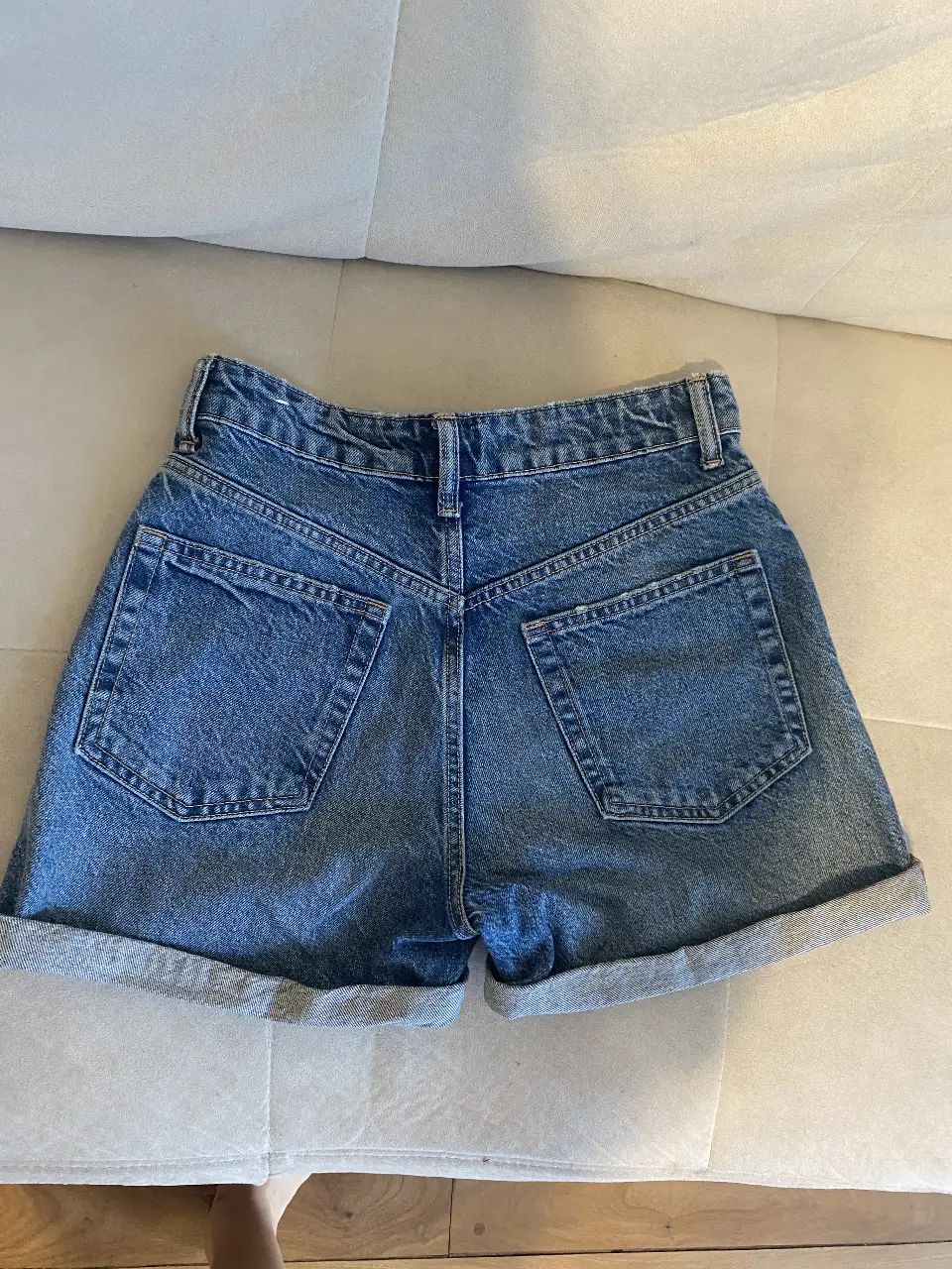 Short Zara - Vista 4