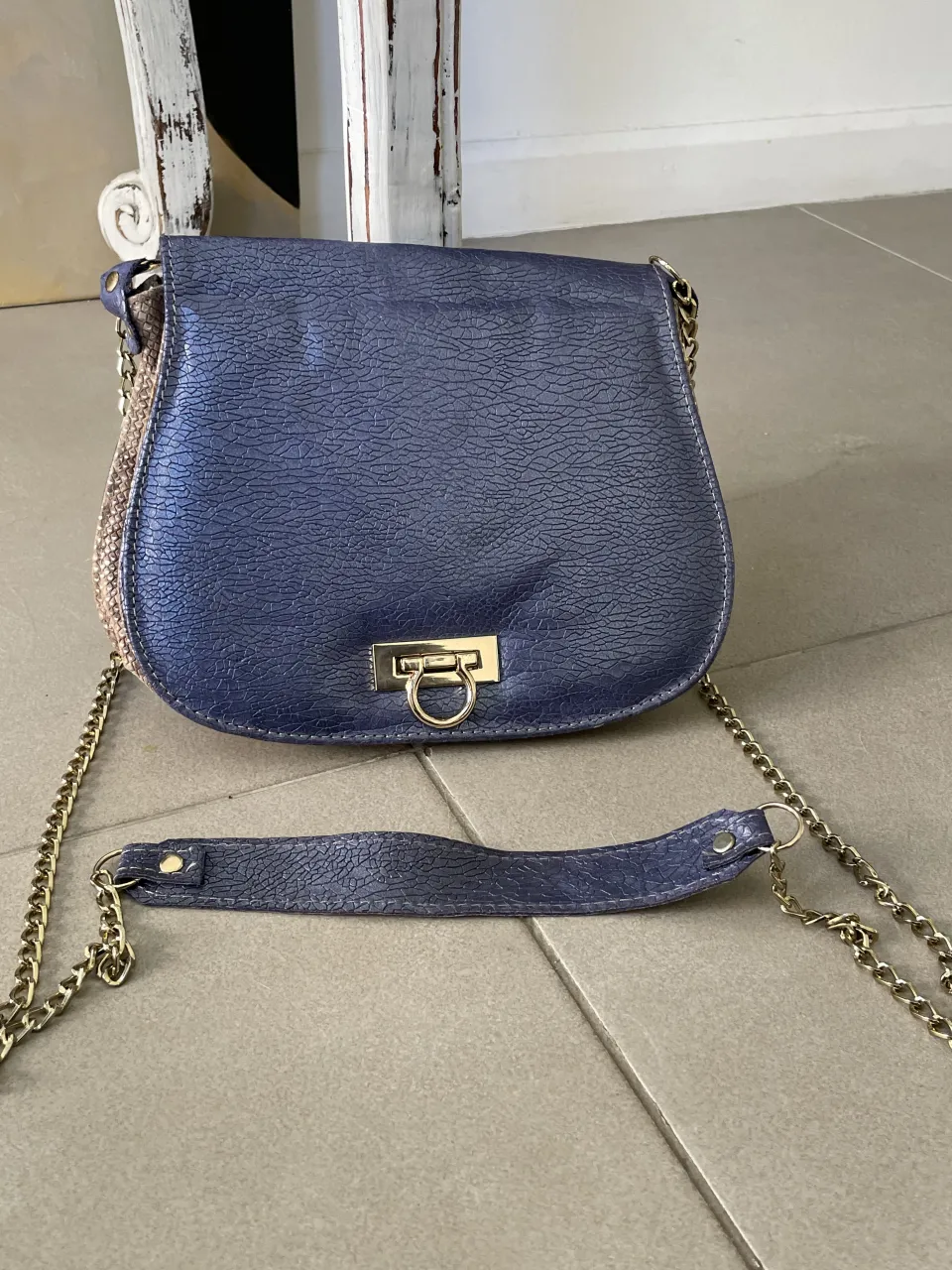 Cartera A ≠ - imagen 1
