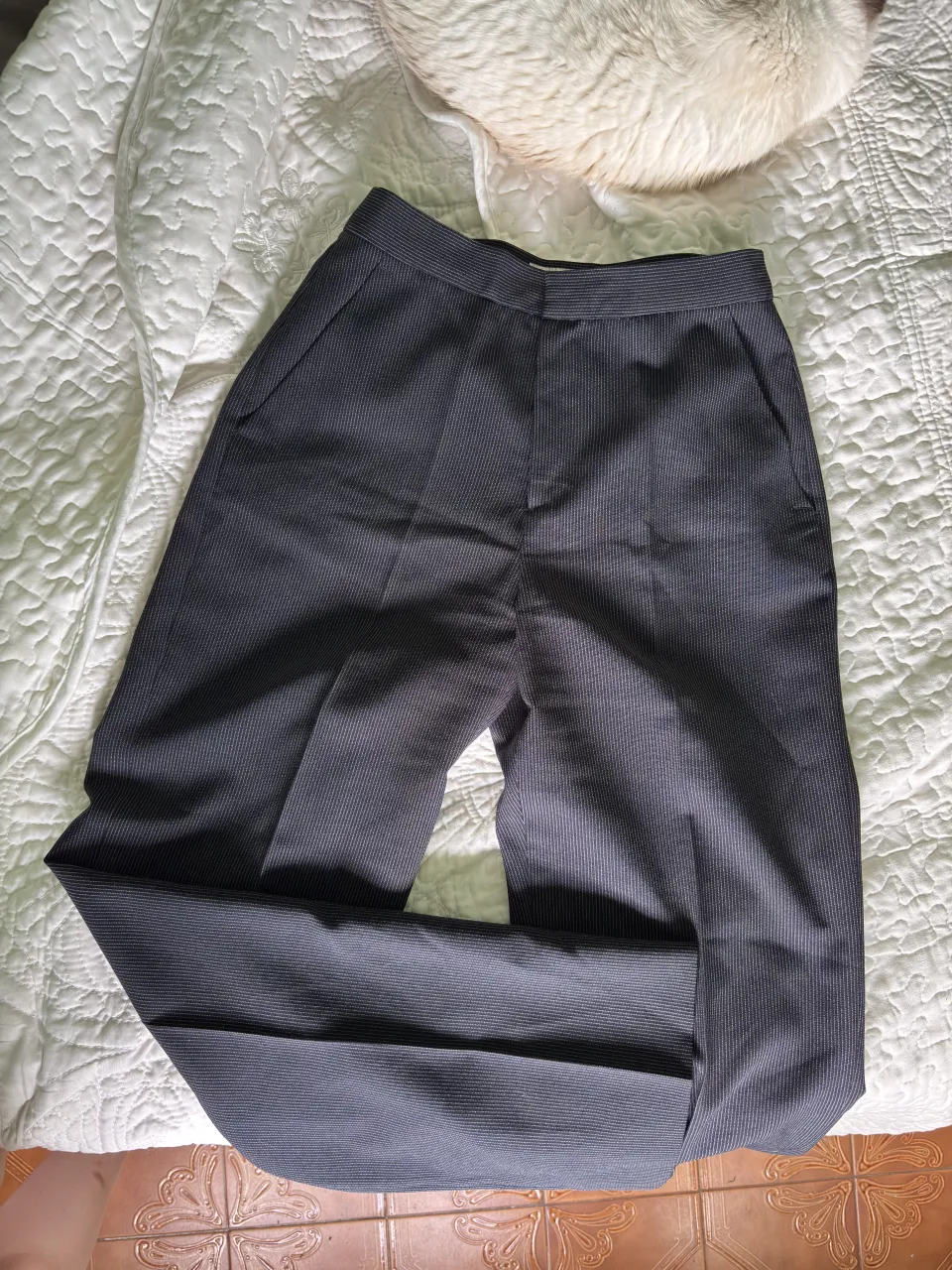 Pantalón Zara