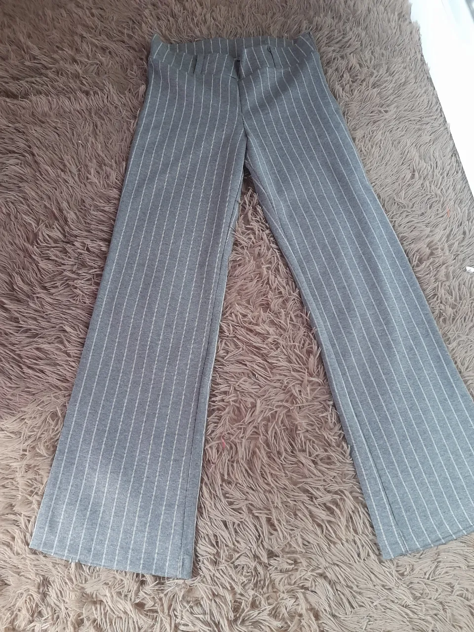 Reme color marfil 
Talle s /m
Medidas: axila/axila 39cm. largo total 45cm.