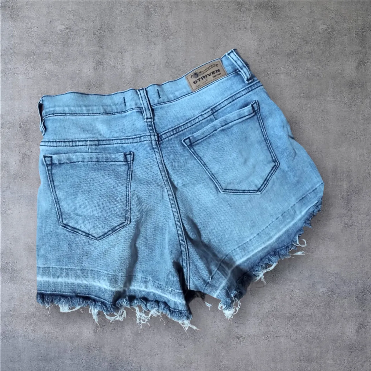 Short Striven - imagen 3