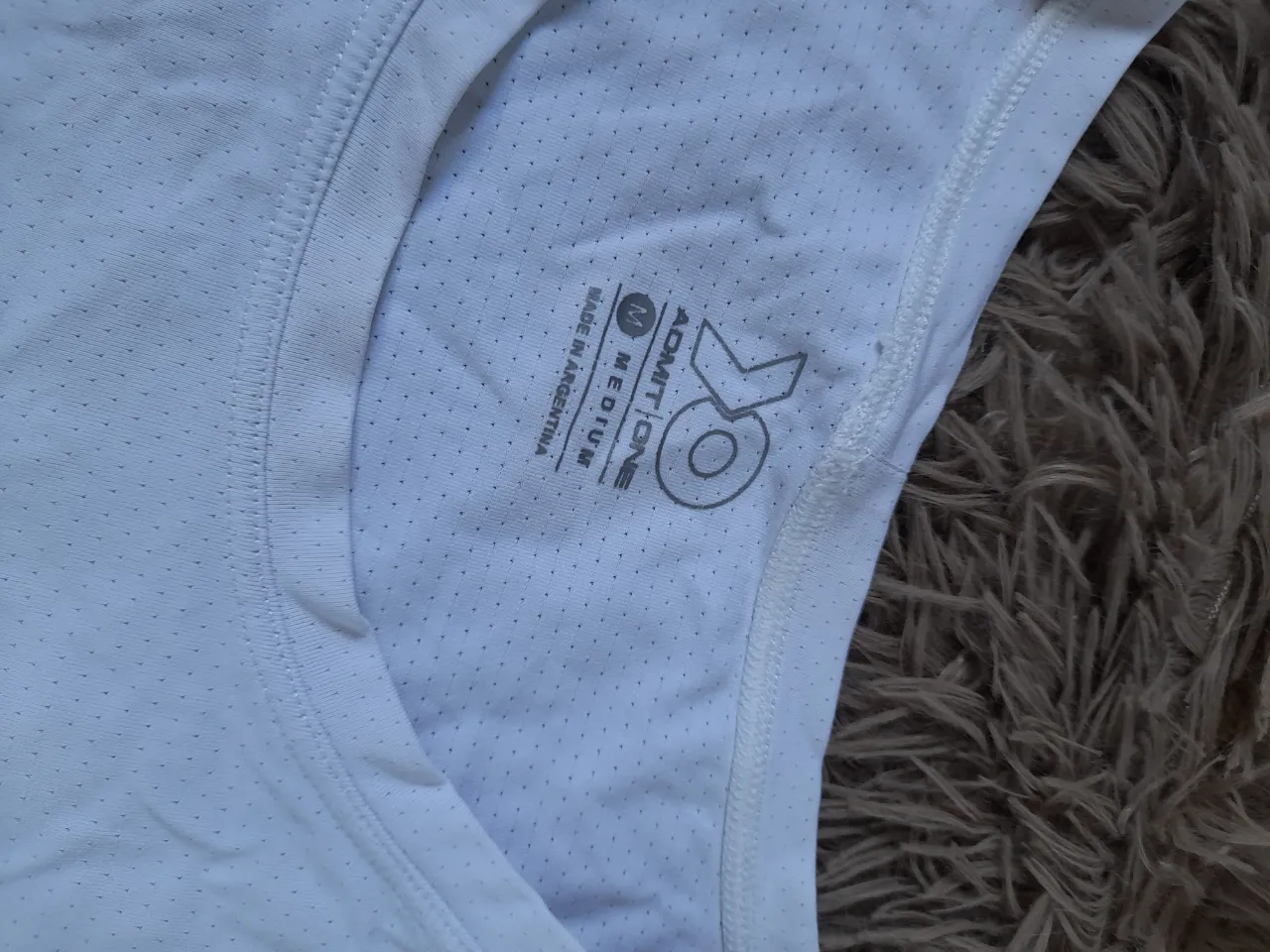 Remera Admit One - imagen 5