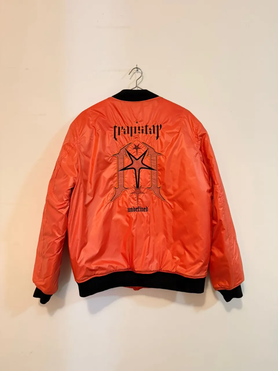Campera Undefined - imagen 2