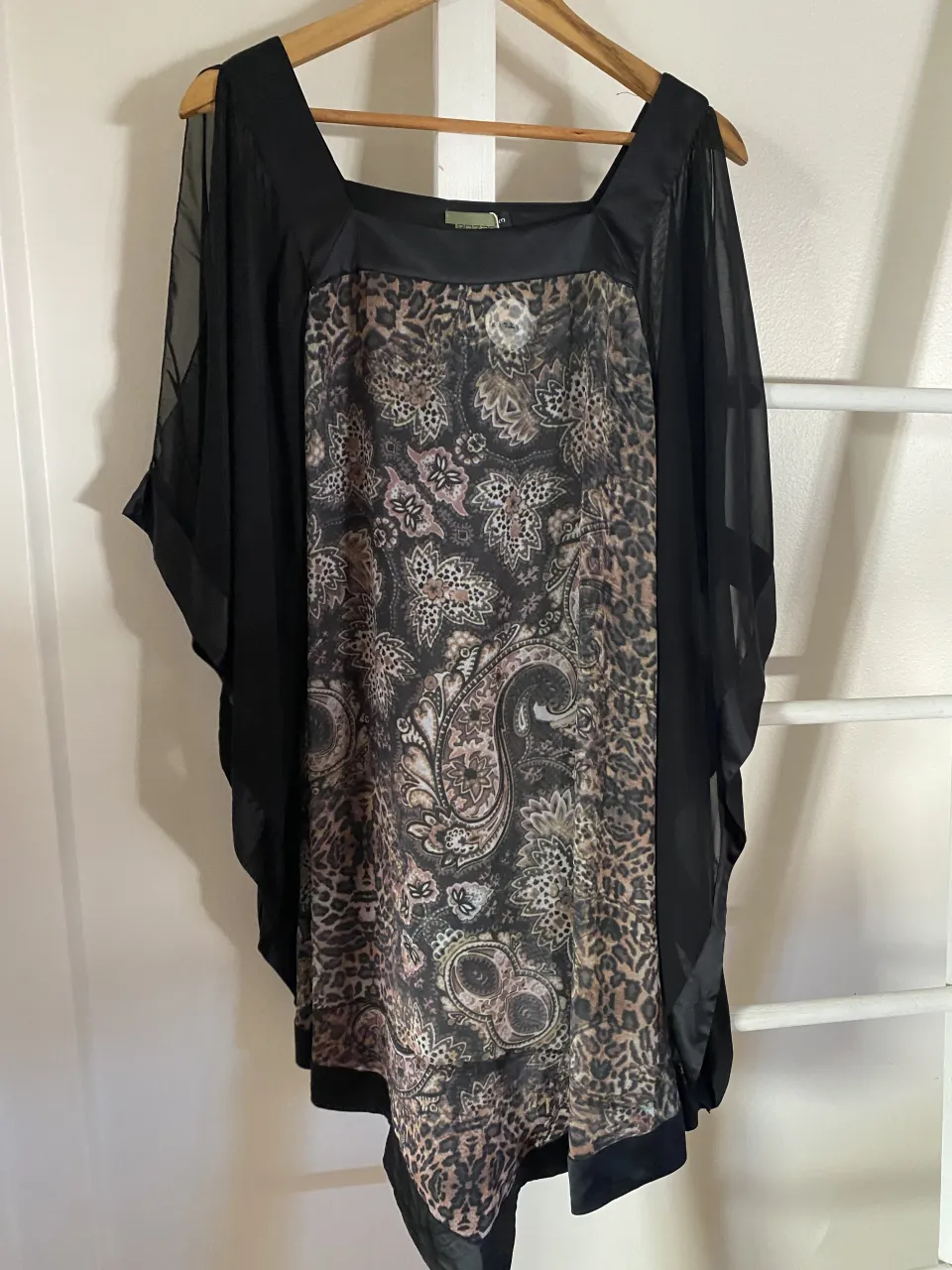 Blusa Razas - Vista 3