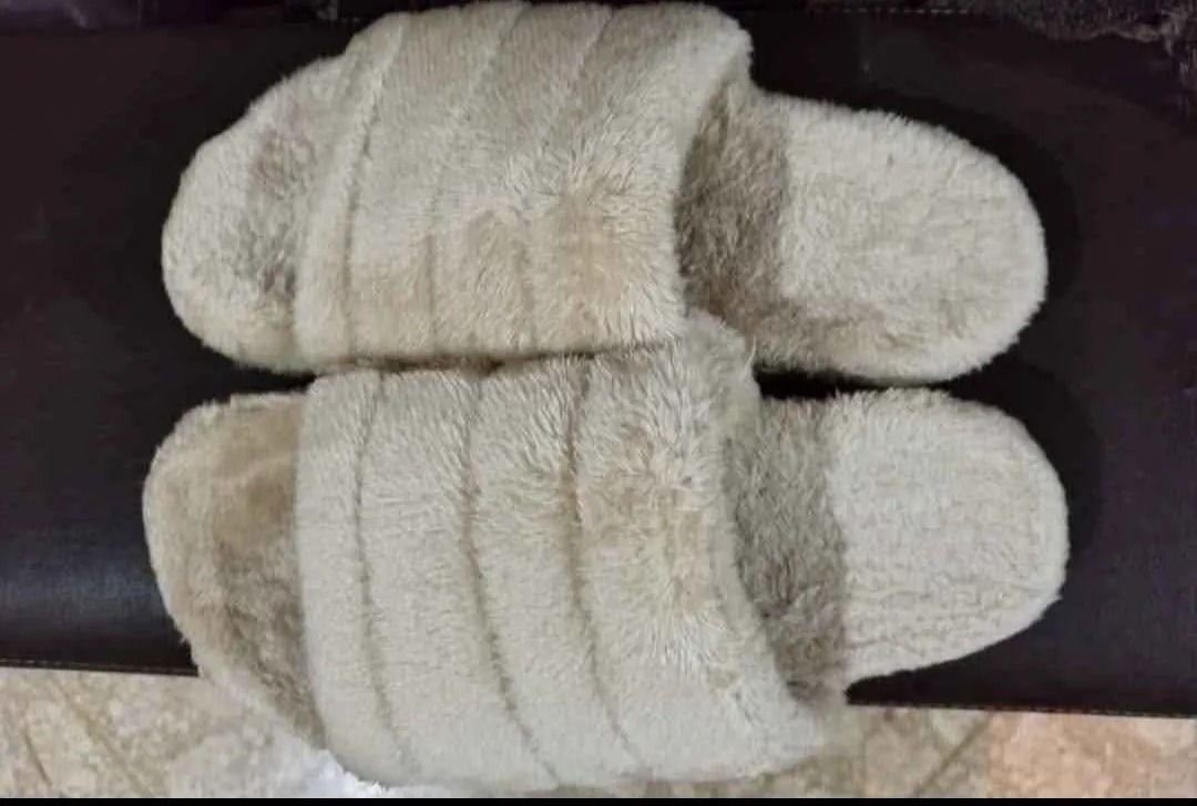 Pantuflas Generico - Vista 2