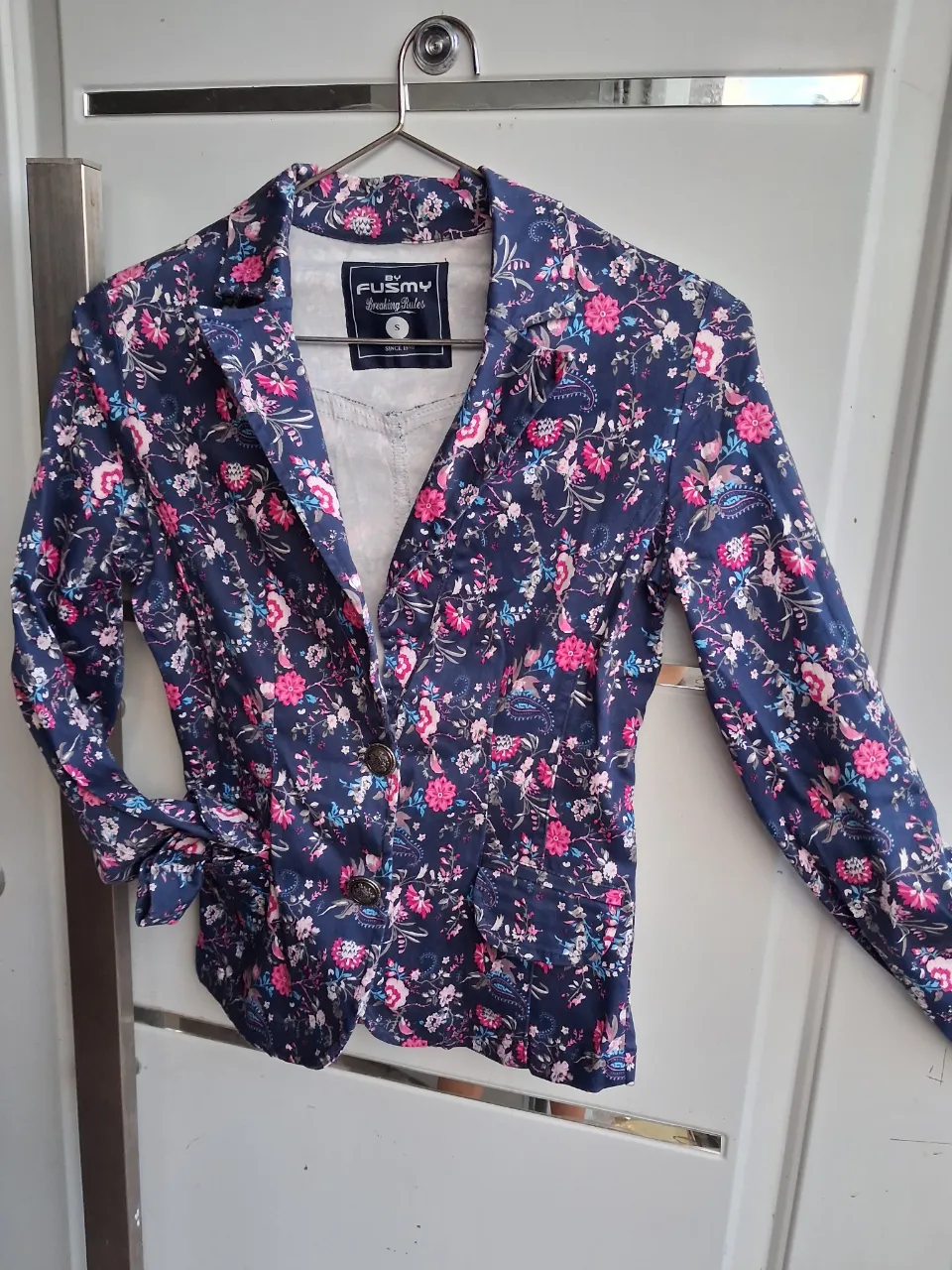 Blazer Breaking rules - imagen 1