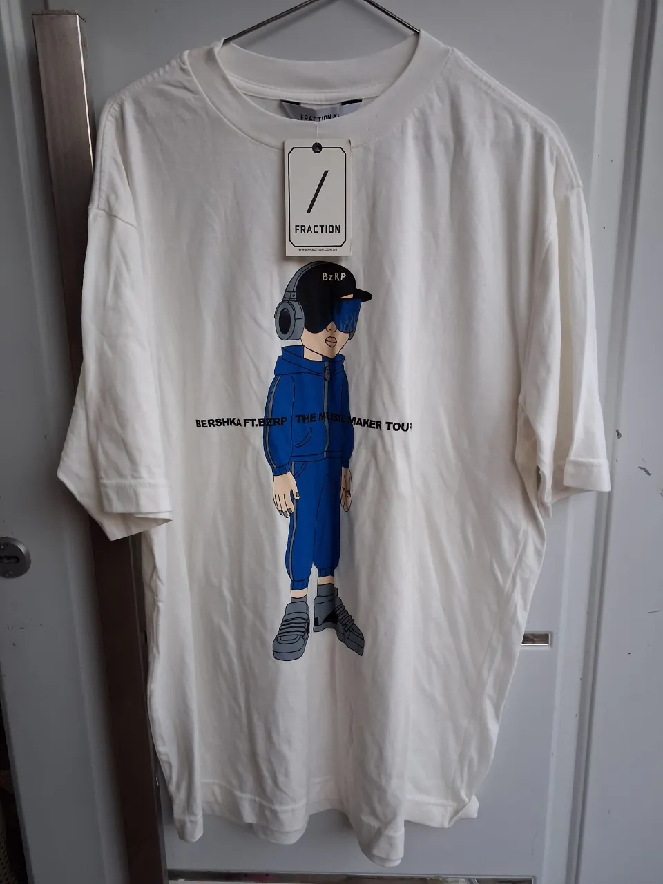 Remera Bershka - imagen 1