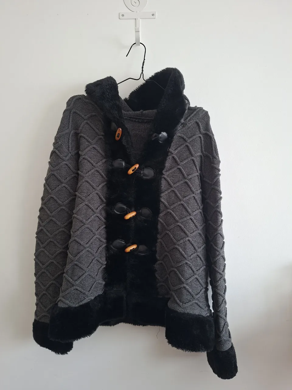 Campera A ≠ - imagen 1