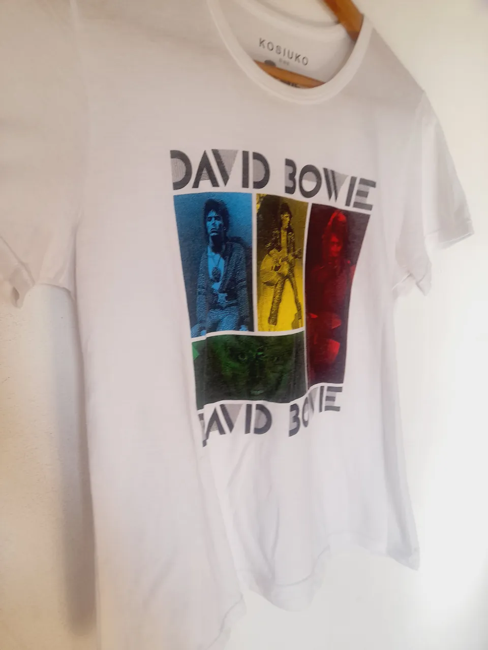 Remera Kosiuko - Vista 2