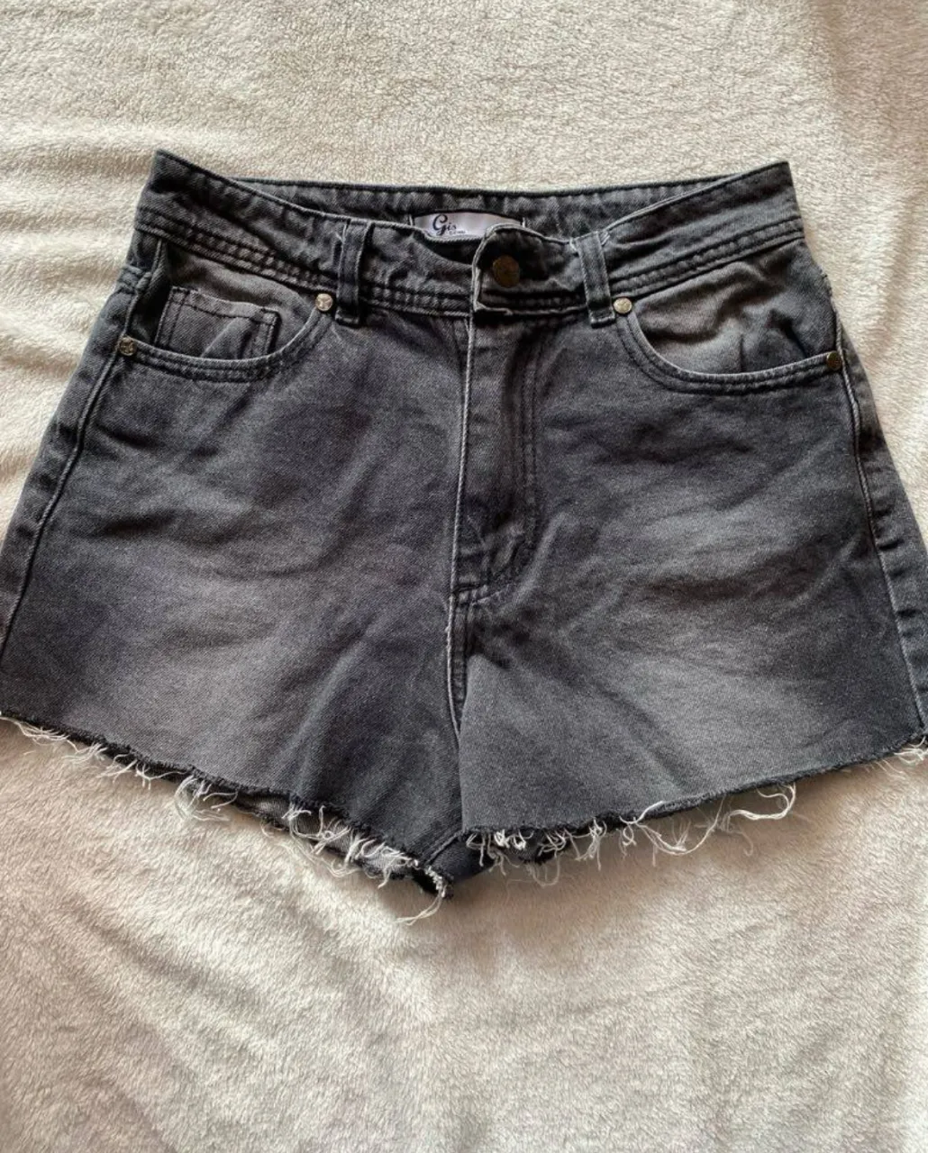 Short Gis - imagen 1