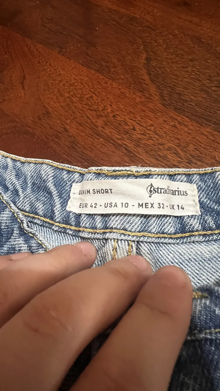 Short Stradivarius - imagen 2