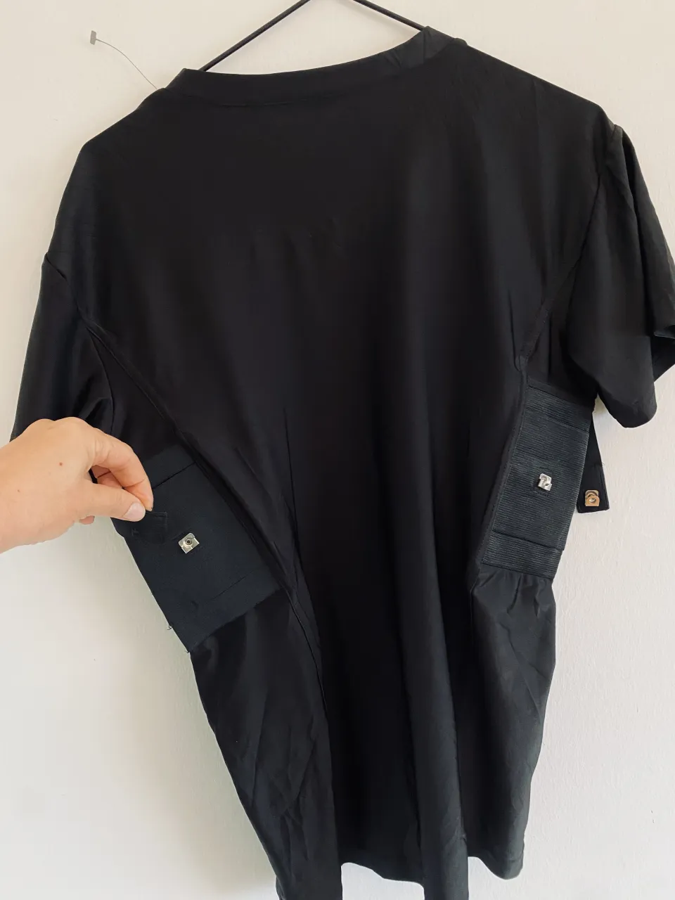 Remera Concealment clothes - imagen 3