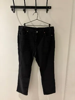 H&M